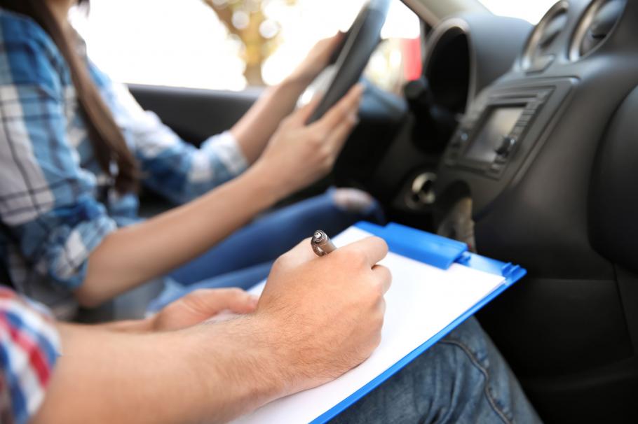 Cod Rutier 2022. Apneea, pe lista bolilor pentru care se poate anula permisul de conducere Cod Rutier 2022. Apneea, pe lista bolilor pentru care se poate anula permisul de conducere