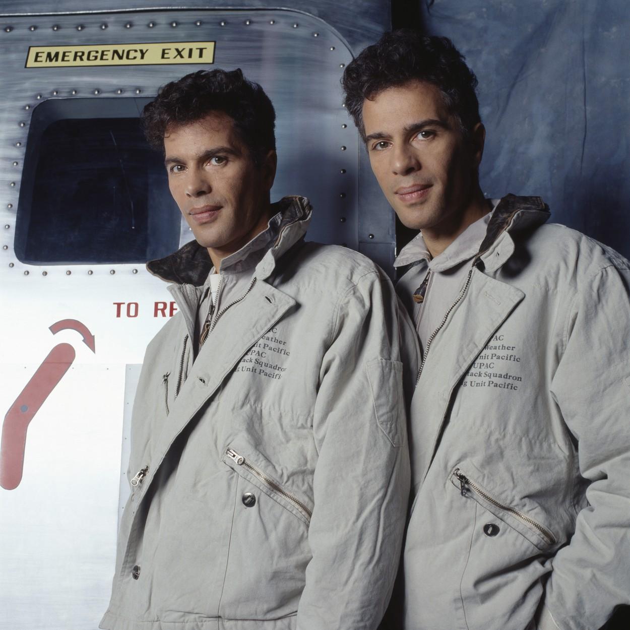 Cei mai celebri gemeni din Franţa au murit de Covid la 6 zile diferență unul de altul. Cei doi nu erau vaccinați