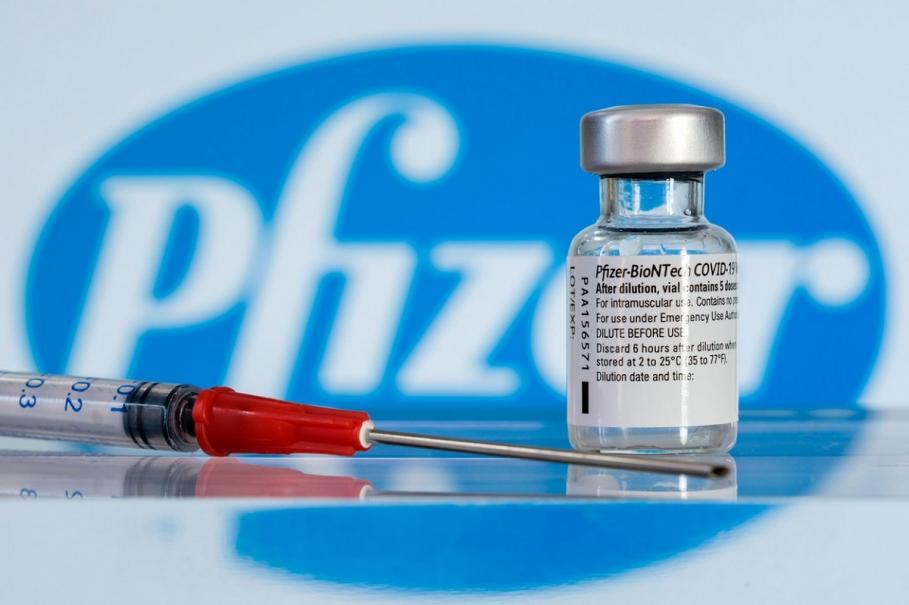 Americanii imunizaţi cu vaccinul Pfizer-BioNTech vor putea primi doza booster după cinci luni în loc de şase Americanii imunizaţi cu vaccinul Pfizer-BioNTech vor putea primi doza booster după cinci luni în loc de şase