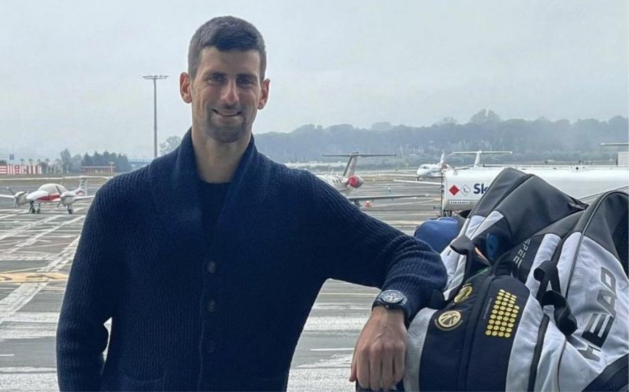 Novak Djokovici, ținut pe aeroport în Australia din cauza unor probleme cu viza. Guvernul refuză să-i ofere suport individual