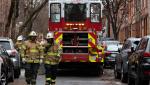 Cel puţin 13 persoane printre care 7 copii au murit după ce un apartament a fost cuprins de flăcări în Philadelphia