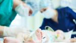 Copil de trei ani căzut de la etajul 2 al unui bloc din Focșani. Băiatul a fost dus la spital