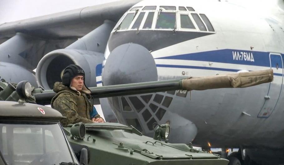Kazahstanul anunță că "facilitățile strategice" sunt sub paza unei alianţe militare condusă de Rusia