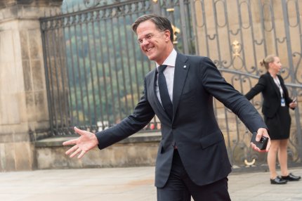 Mark Rutte, premierul Olandei, vizită în România înaintea votului pentru intrarea României în Schengen. Va merge alături de Iohannis şi Ciucă la baza militară de la Cincu