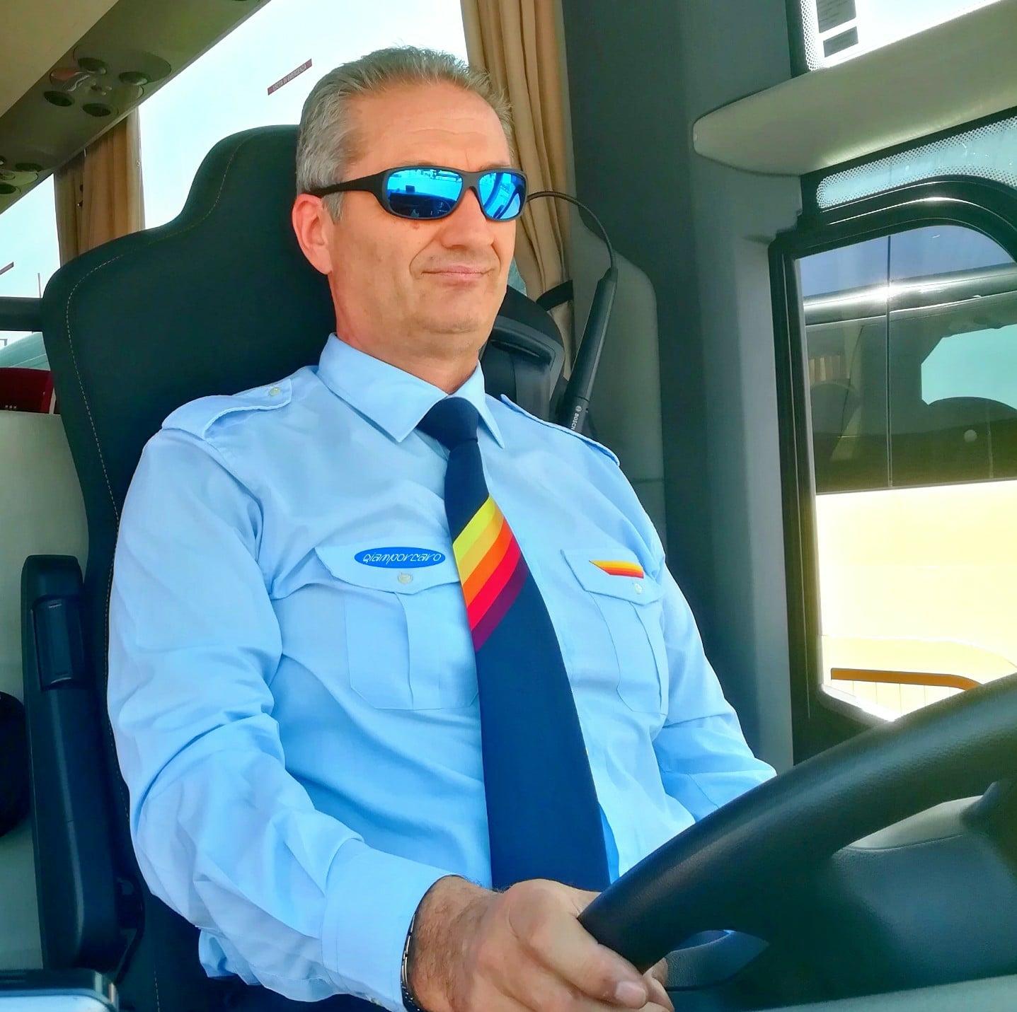 Şofer de autobuz, erou pentru o româncă din Italia