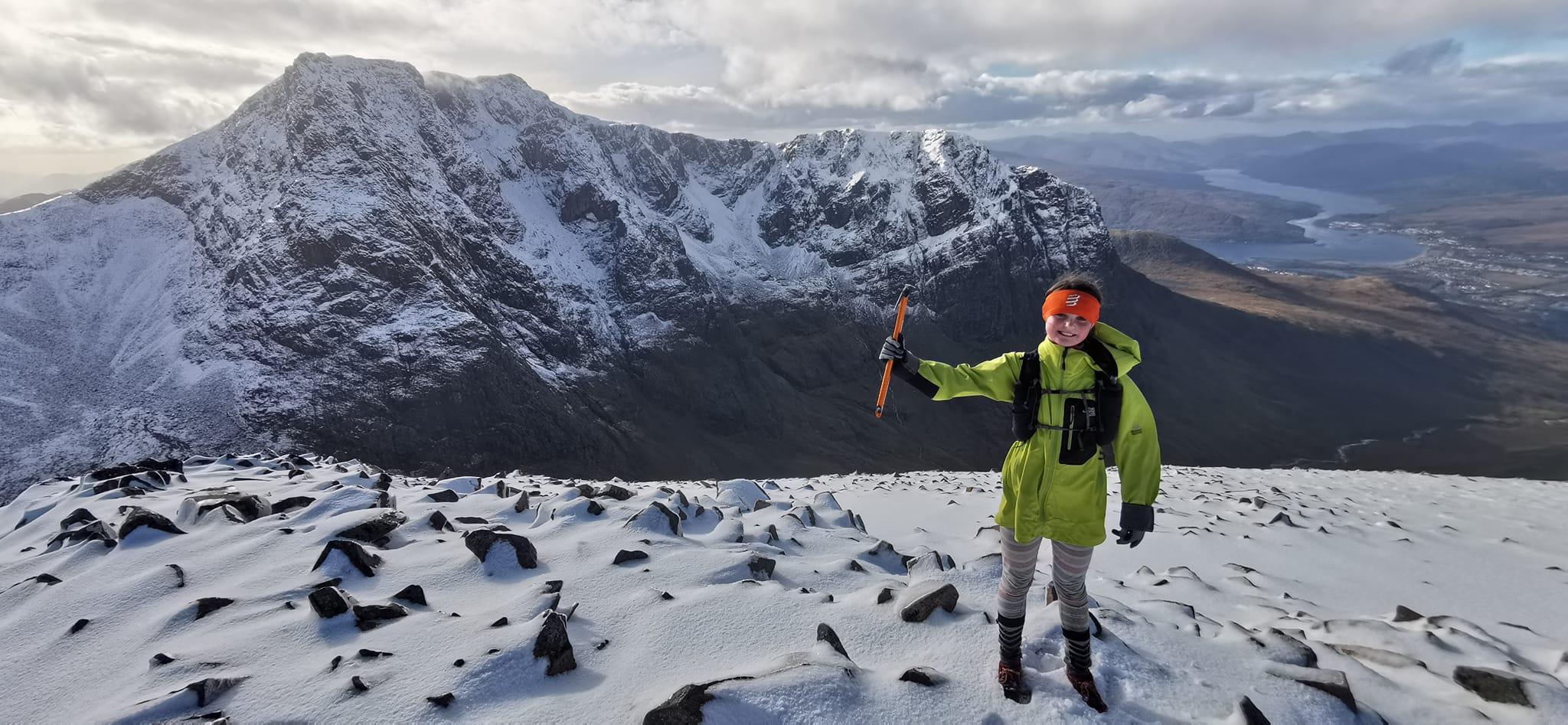 O fetiţă de doar 10 ani a cucerit cei mai înalţi munţi din Scoţia
