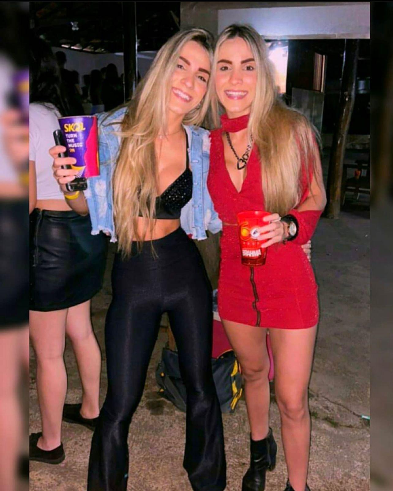 Gemenele Lara şi Dara au 10.000 de urmăritori pe Instagram