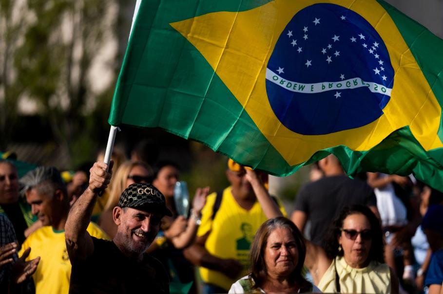 Alegeri prezidenţiale în Brazilia: Lula şi Bolsonaro se vor înfrunta în turul doi, la 30 octombrie Alegeri prezidenţiale în Brazilia: Lula şi Bolsonaro se vor înfrunta în turul doi, la 30 octombrie