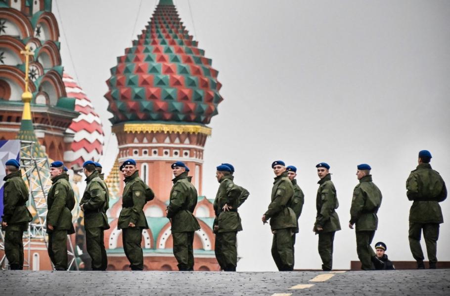 SUA și NATO ar distruge trupele rusești din Ucraina și flota din Marea Neagră dacă Putin va folosi arme nucleare, amenință fostul șef CIA SUA și NATO ar distruge trupele rusești din Ucraina și flota din Marea Neagră dacă Putin va folosi arme nucleare, amenință fostul șef CIA