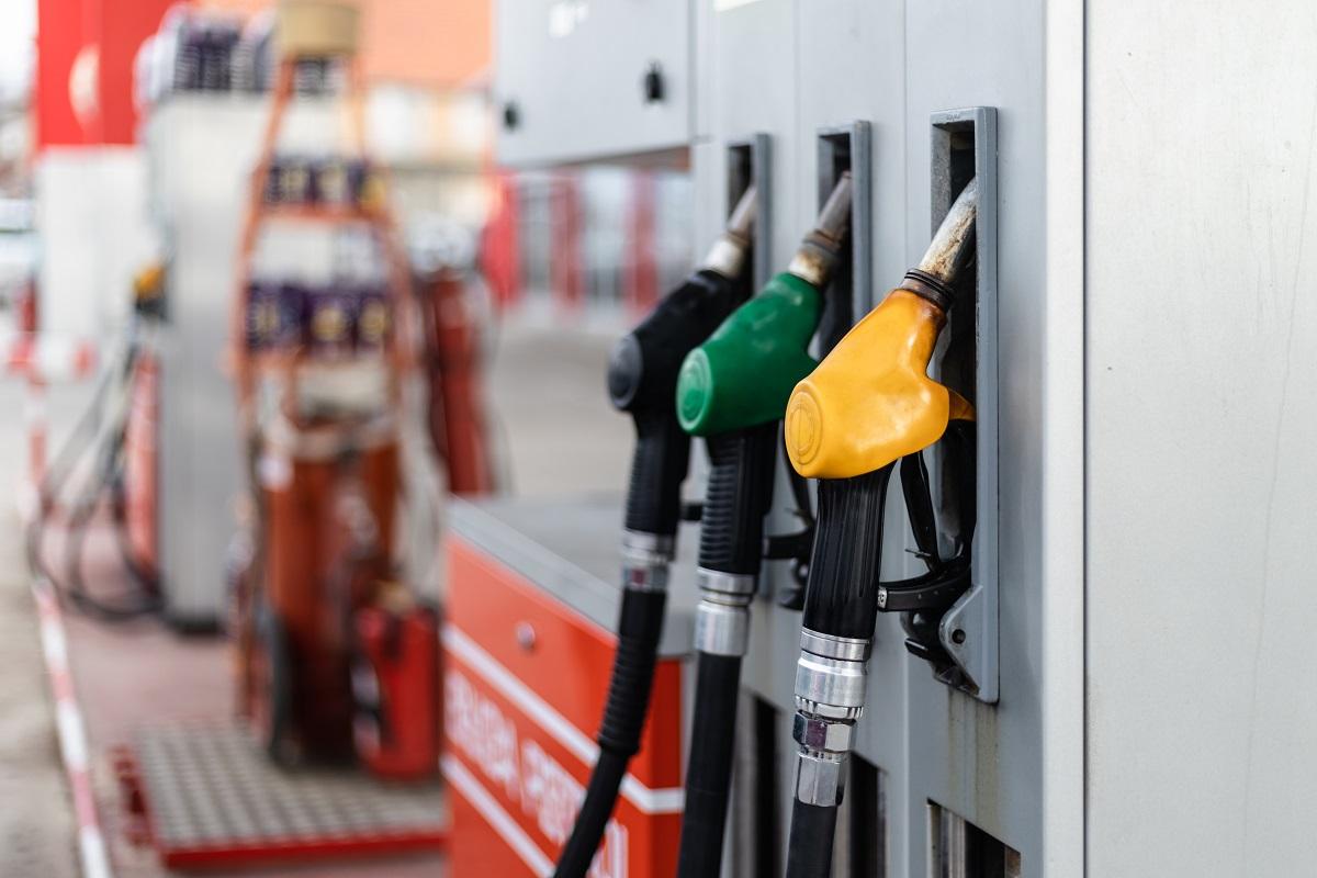 Correspondent pamper front Ţări din Europa încep să rămână fără motorină. Este criză de diesel şi în SUA, preţurile ar putea creşte şi mai mult - Bloomberg | Observatornews.ro Correspondent pamper front Ţări din Europa încep să rămână fără motorină. Este criză de diesel şi în SUA, preţurile ar putea creşte şi mai mult - Bloomberg | Observatornews.ro