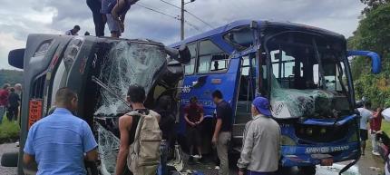 În total, 20 de persoane au fost transportate la spital,