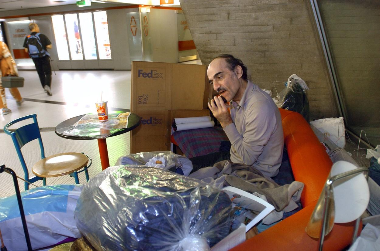 Iranianul a inspirat filmul The Terminal, cu Tom Hanks