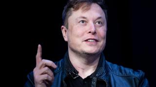 "Nu știu câți oameni și-ar dori să fie în locul meu". Elon Musk spune că trebuie să muncească "de dimineață până seara, șapte zile din șapte" după ce a cumpărat Twitter