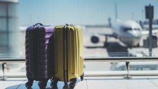 Descoperire neaşteptată în bagajul unui bărbat pe aeroportul din Cluj: Peste 150 de cartuşe