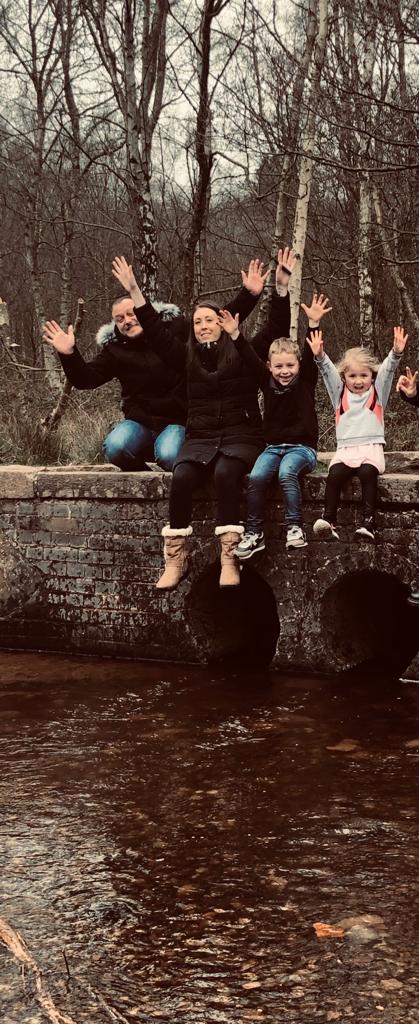 Tatăl a pierit subit, soţia lui a fost răpusă de cancer