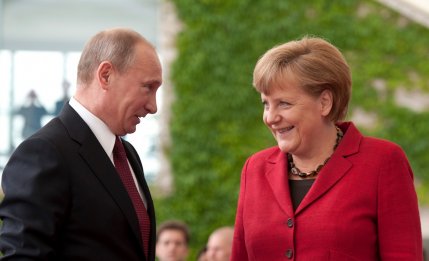 Merkel se plânge că a încercat în zadar anul trecut să convingă Europa să discute cu Putin: Pentru Putin contează doar puterea