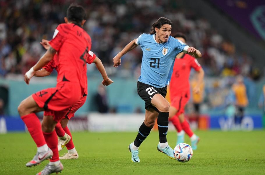 Uruguay - Coreea de Sud 0-0, la Cupa Mondială 2022. Istvan Kovacs a fost arbitru de rezervă: românul a fost prezent şi la meciul de deschidere, Qatar - Ecuador Uruguay - Coreea de Sud 0-0, la Cupa Mondială 2022. Istvan Kovacs a fost arbitru de rezervă: românul a fost prezent şi la meciul de deschidere, Qatar - Ecuador