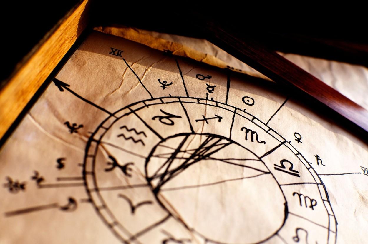Horoscop 28 noiembrie 2022. Zodia care va străluci şi va atrage atenţia celor din jur