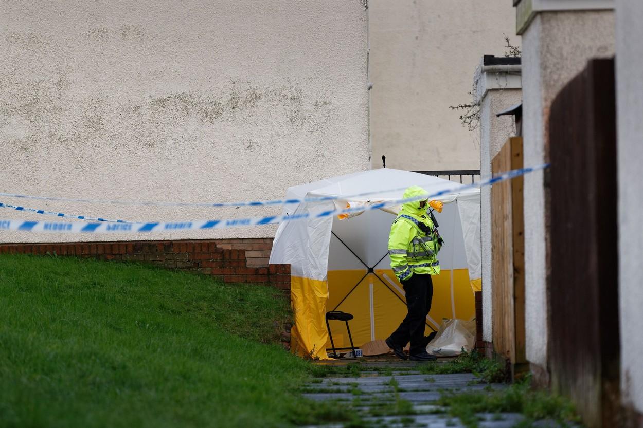 Cadavrele a doi bebeluși, descoperite într-o casă din Țara Galilor