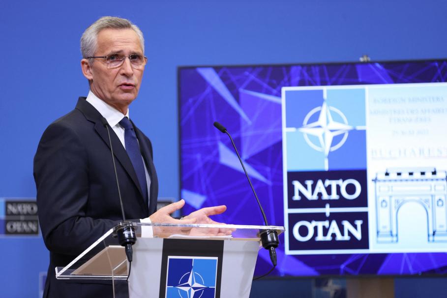 "Putin încearcă să folosească iarna ca o armă de război". Şeful NATO dă asigurări că nu va opri ajutorul pentru Ucraina şi că ţara va fi reconstruită "Putin încearcă să folosească iarna ca o armă de război". Şeful NATO dă asigurări că nu va opri ajutorul pentru Ucraina şi că ţara va fi reconstruită