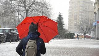 ANM anunță ninsori în București de 1 Decembrie. Prognoza meteo în Capitală și Alba Iulia, de Ziua Națională