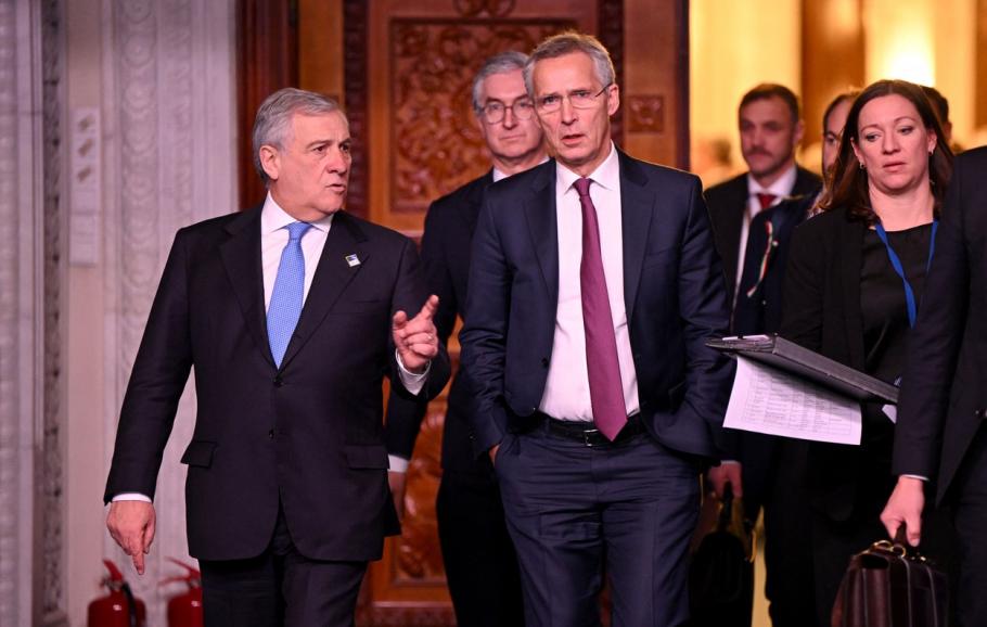Jens Stoltenberg laudă Ucraina pentru "progresele semnificative", dar avertizează că Rusia nu trebuie subestimată Jens Stoltenberg laudă Ucraina pentru "progresele semnificative", dar avertizează că Rusia nu trebuie subestimată
