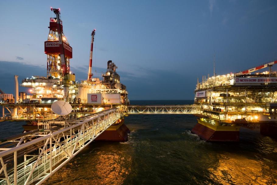 Ruşii de la Lukoil opresc exporturile de petrol pe ruta Baku-Tbilisi-Ceyhan. Pe unde le mută din cauza sancţiunilor UE Ruşii de la Lukoil opresc exporturile de petrol pe ruta Baku-Tbilisi-Ceyhan. Pe unde le mută din cauza sancţiunilor UE