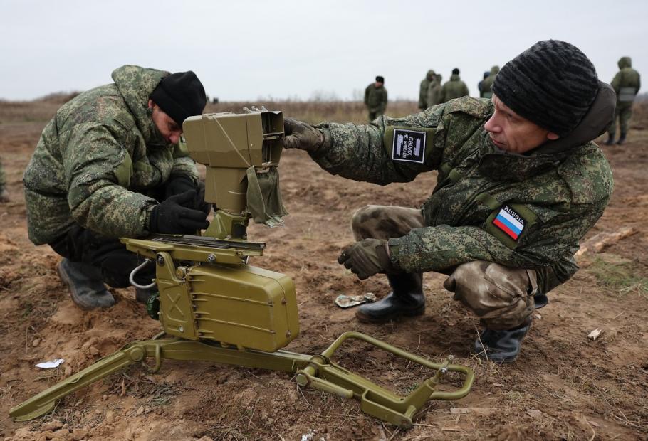 Şoigu vrea ca Rusia să folosească sisteme de armament noi în războiul din Ucraina: "Este necesar să continuăm modernizarea" Şoigu vrea ca Rusia să folosească sisteme de armament noi în războiul din Ucraina: "Este necesar să continuăm modernizarea"