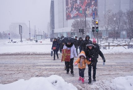 Temperaturile încep să scadă de vineri