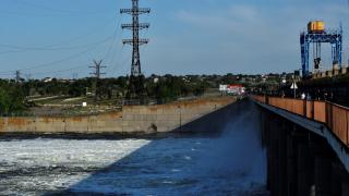 Barajul hidroelectric Kahovka din Herson ar fi fost avariat, susţin agenţiile de presă ruse