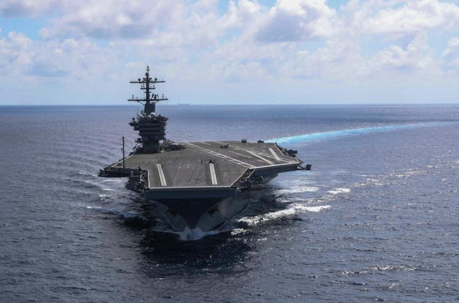 Nouă răniţi într-un incendiu la bordul portavionului USS Abraham Lincoln Nava de luptă nu şi-a întrerupt manevrele în largul Californiei