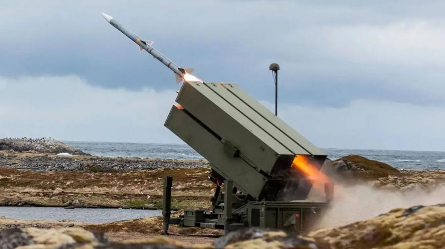 SUA blindează cerul Ucrainei cu alte 6 sisteme NASAMS. "Au o rată de succes de 100% în a opri rachete ruseşti" SUA blindează cerul Ucrainei cu alte 6 sisteme NASAMS. "Au o rată de succes de 100% în a opri rachete ruseşti"