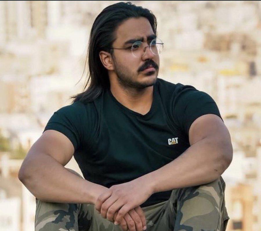 Iranul a trecut la executarea protestatarilor în public. Un tânăr a fost spânzurat de o macara