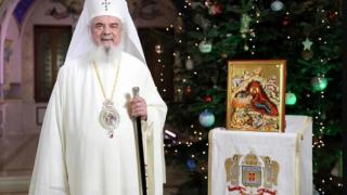 Mesajul de Crăciun al Patriarhului Daniel: "Naşterea Domnului este temelie pentru toate celelalte sărbători. Începutul sfinţirii umanităţii din interiorul ei"