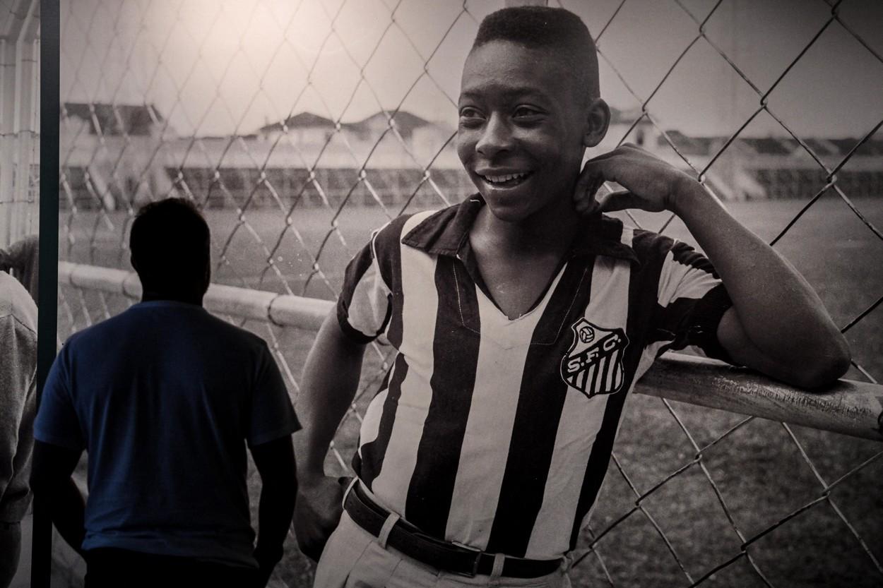 Viaţa lui Pele, "regele" fotbalului mondial