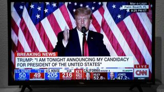 Donald Trump, în mijlocul unui nou scandal după ce a sugerat abrogarea Constituţiei SUA ca urmare a fraudelor electorale din 2020