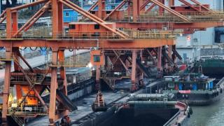Exporturile de cărbune ale Rusiei au ajuns la un maxim al ultimilor 5 ani. Cum profită rușii de criza energetică
