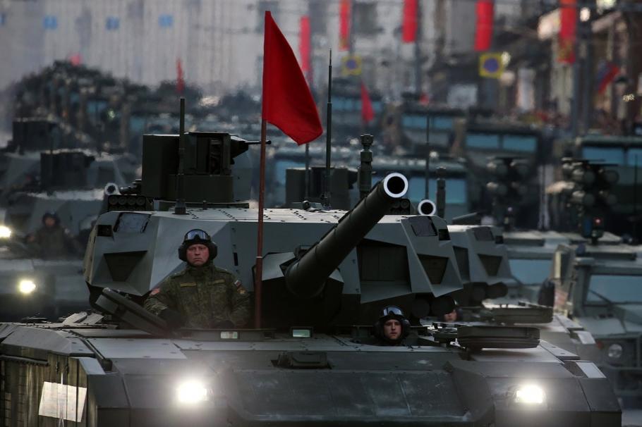 Tancurile T-90M la parada de Ziua Victoriei Tancurile T-90M la parada de Ziua Victoriei