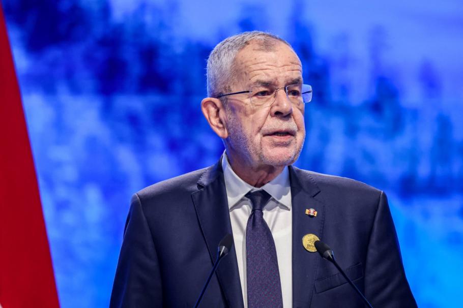 Scandal diplomatic între România şi Austria. Președintele austriac regretă decizia guvernului: Economia austriacă este ameninţată acum de contramăsurile româneşti Scandal diplomatic între România şi Austria. Președintele austriac regretă decizia guvernului: Economia austriacă este ameninţată acum de contramăsurile româneşti