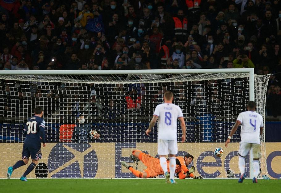 Record negativ stabilit de Messi după ce a ratat un penalty cu Real Madrid. L-a depăşit pe Cristiano Ronaldo în topul "ruşinii" Record negativ stabilit de Messi după ce a ratat un penalty cu Real Madrid. L-a depăşit pe Cristiano Ronaldo în topul "ruşinii"