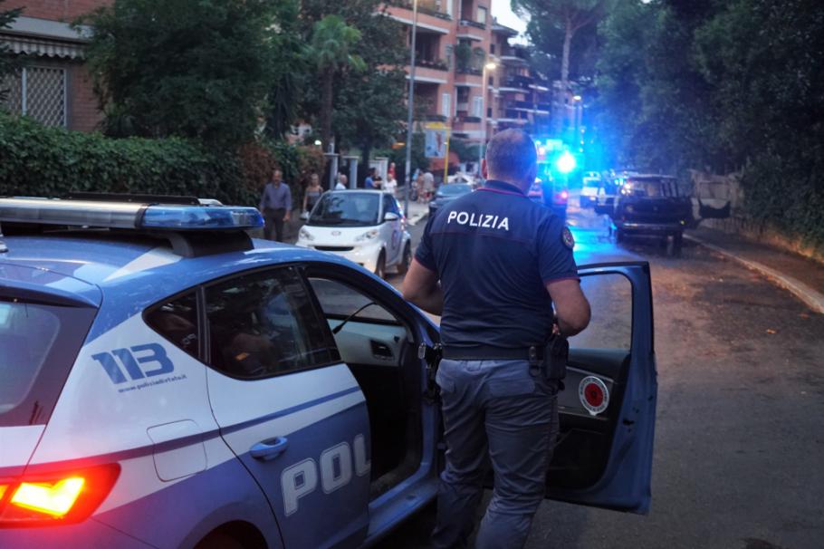Poliţiştii au fost alertaţi de un trecător Poliţiştii au fost alertaţi de un trecător