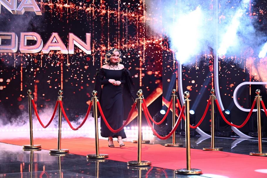 Ana Morodan, al patrulea jurat iUmor, duminică, de la 20.00, la Antena 1 Ana Morodan, al patrulea jurat iUmor, duminică, de la 20.00, la Antena 1