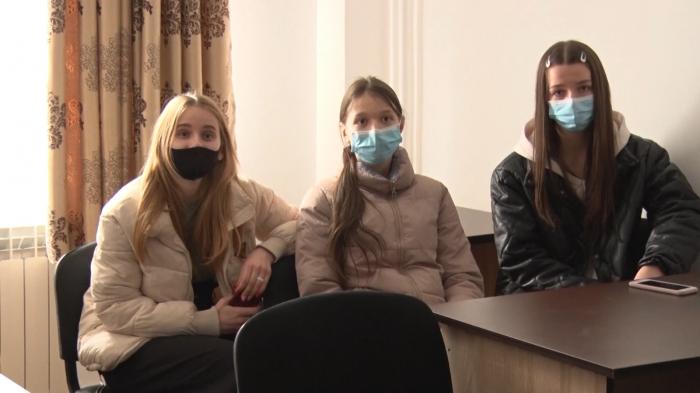 Studenţii ucraineni din Galaţi, îngrijioraţi de situaţia rudelor rămase acasă: "Suntem panicaţi, nu ne-am aşteptat la aşa ceva"