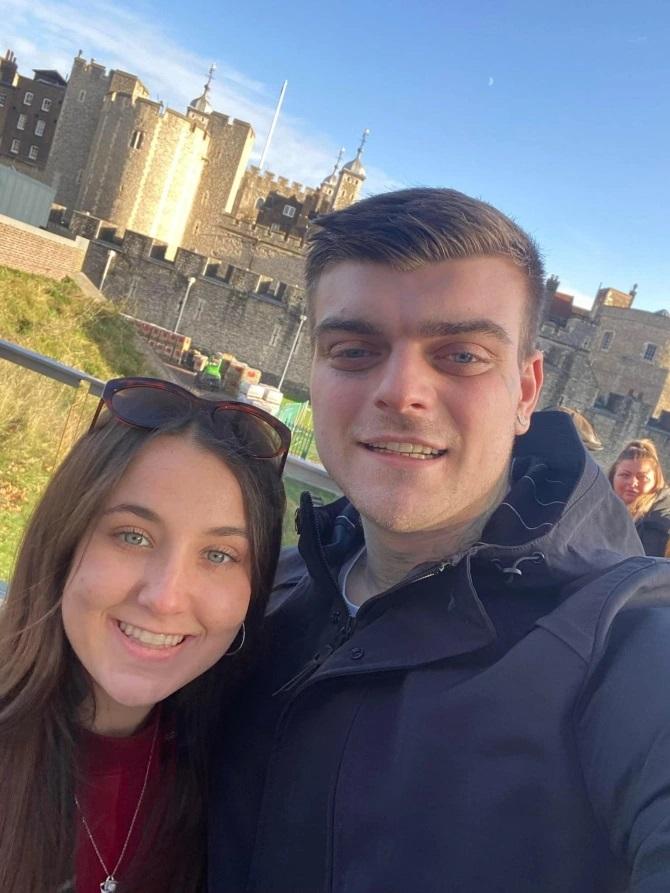 Tânără de 19 ani, ucisă din senin în Marea Britanie