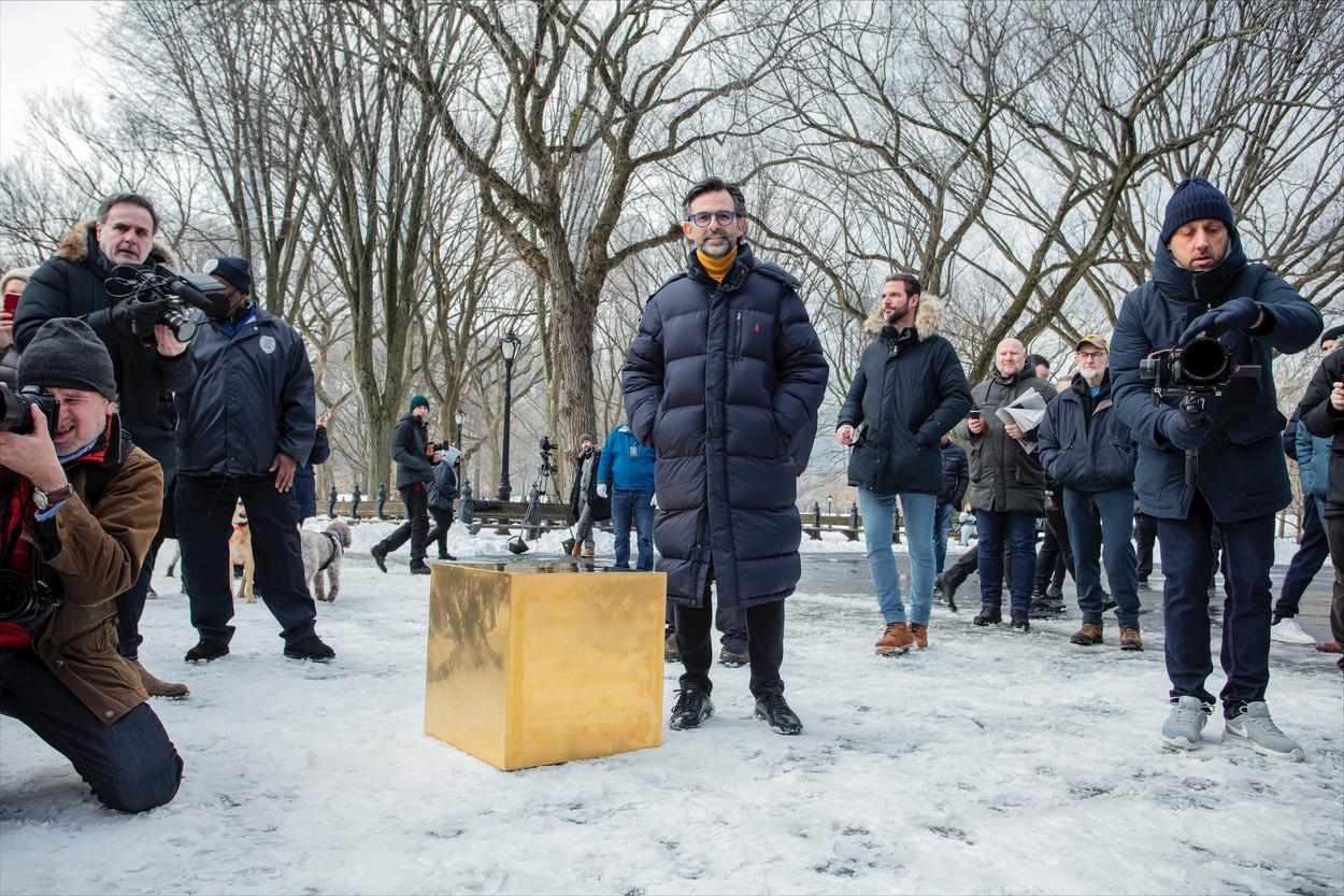 Un cub de aur pur, în valoare de 11,7 milioane de dolari, a apărut într-un parc din New York