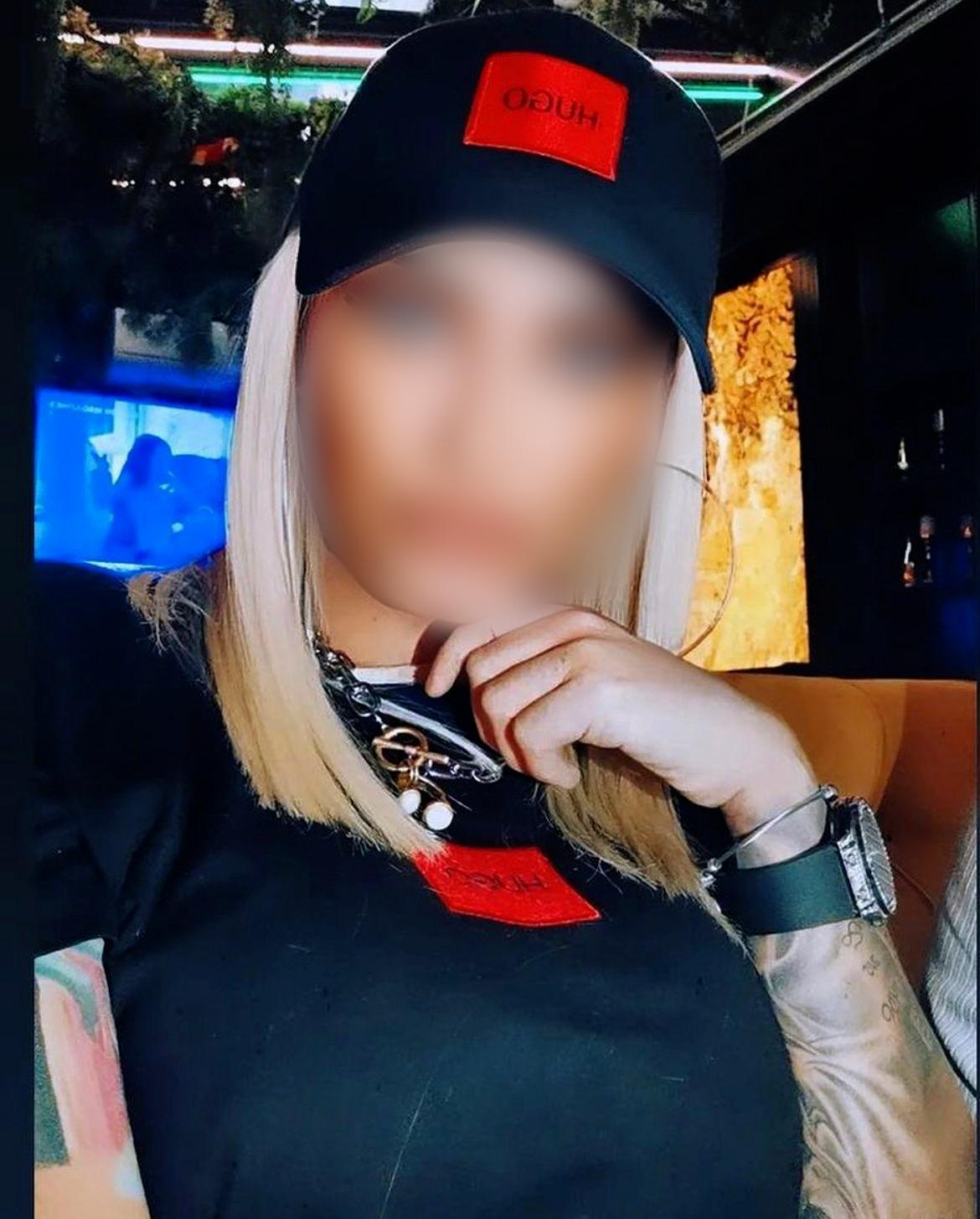 Cine ar fi păcălit-o pe bătrâna de 80 de ani din București care visa să devină fotomodel