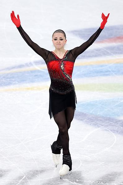 O rusoaică fenomen, de 15 ani, scrie istorie la Beijing. Kamila Valieva, prima patinatoare care sare o cvadruplă la JO