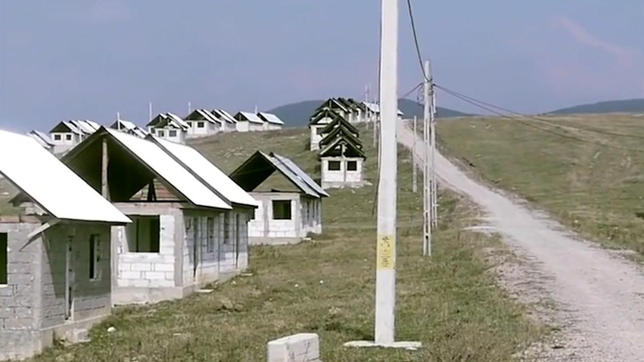Cea mai dorită casă din satul Rotunda a primit 33 de oferte