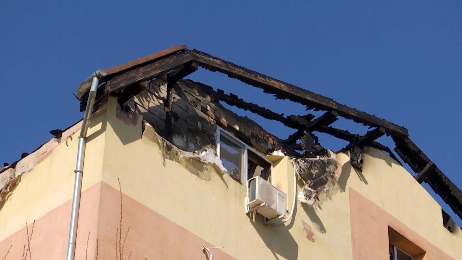 Incendiu la mansarda unui bloc din Timişoara