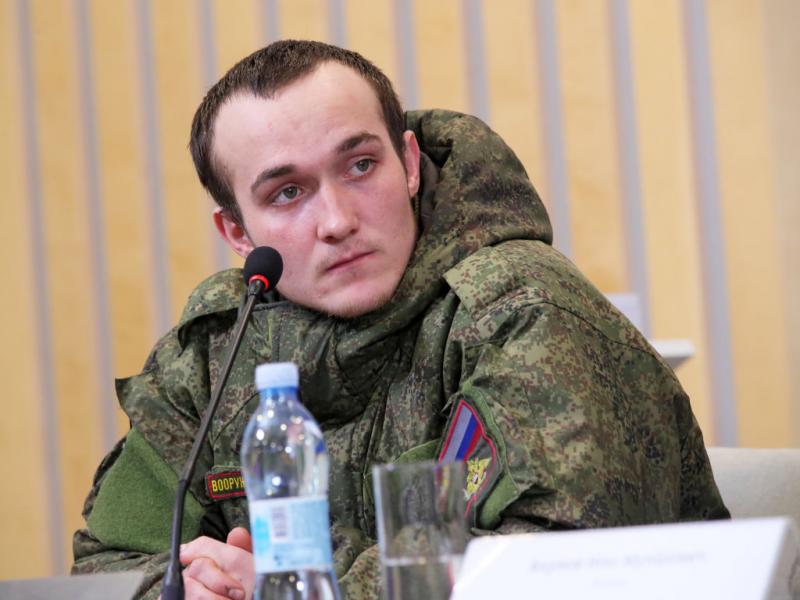 Soldaţi ruşi Soldaţi ruşi, prizonieri ai Ucrainei